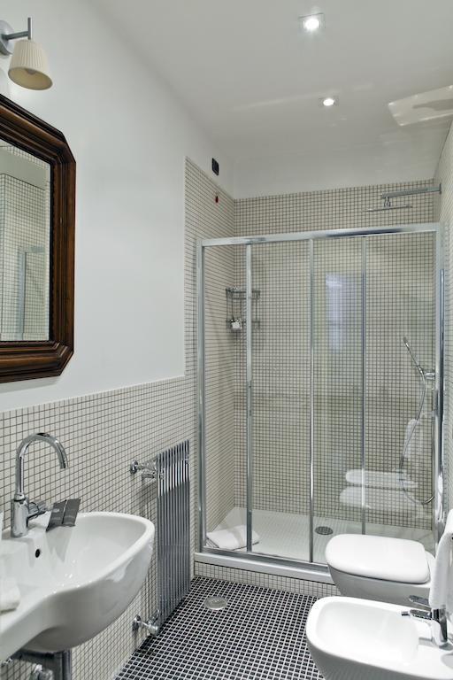 Garibaldi Suites Piazza Di Spagna روما المظهر الخارجي الصورة