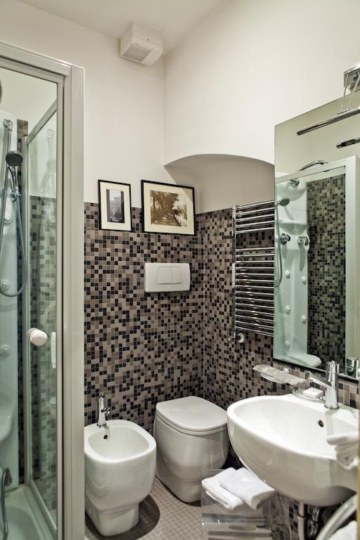 Garibaldi Suites Piazza Di Spagna روما الغرفة الصورة